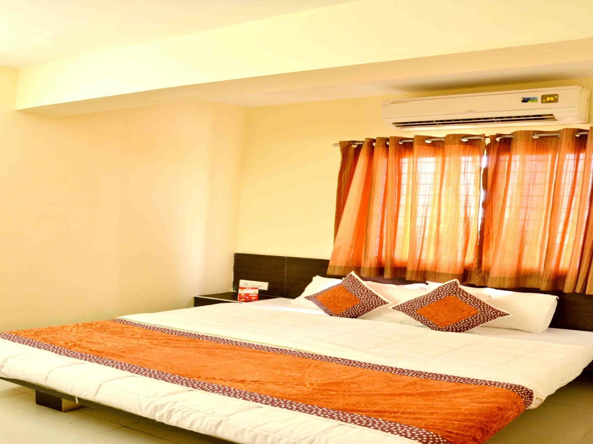 Hotel Vijay Nagar インドール エクステリア 写真
