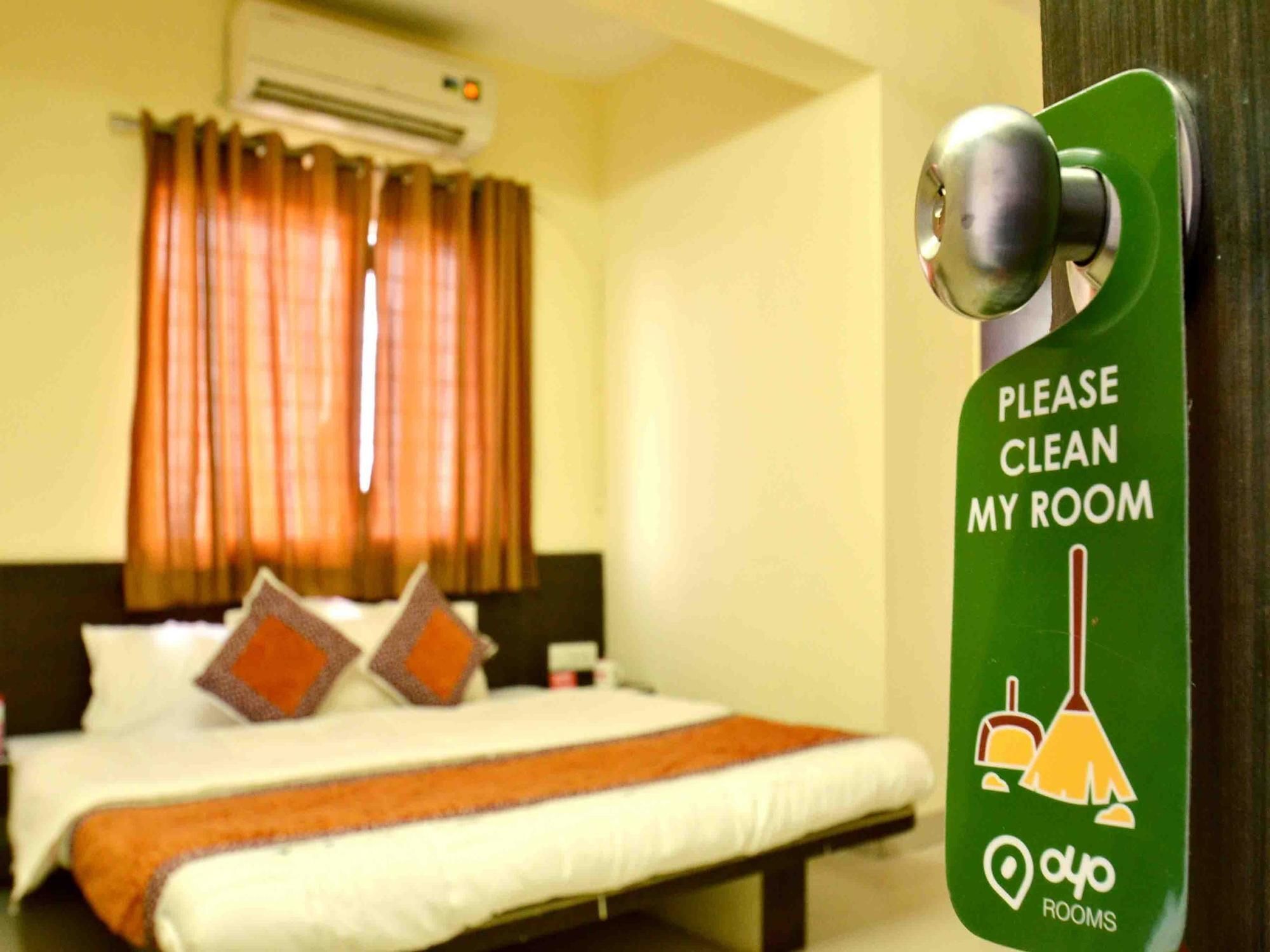Hotel Vijay Nagar インドール エクステリア 写真
