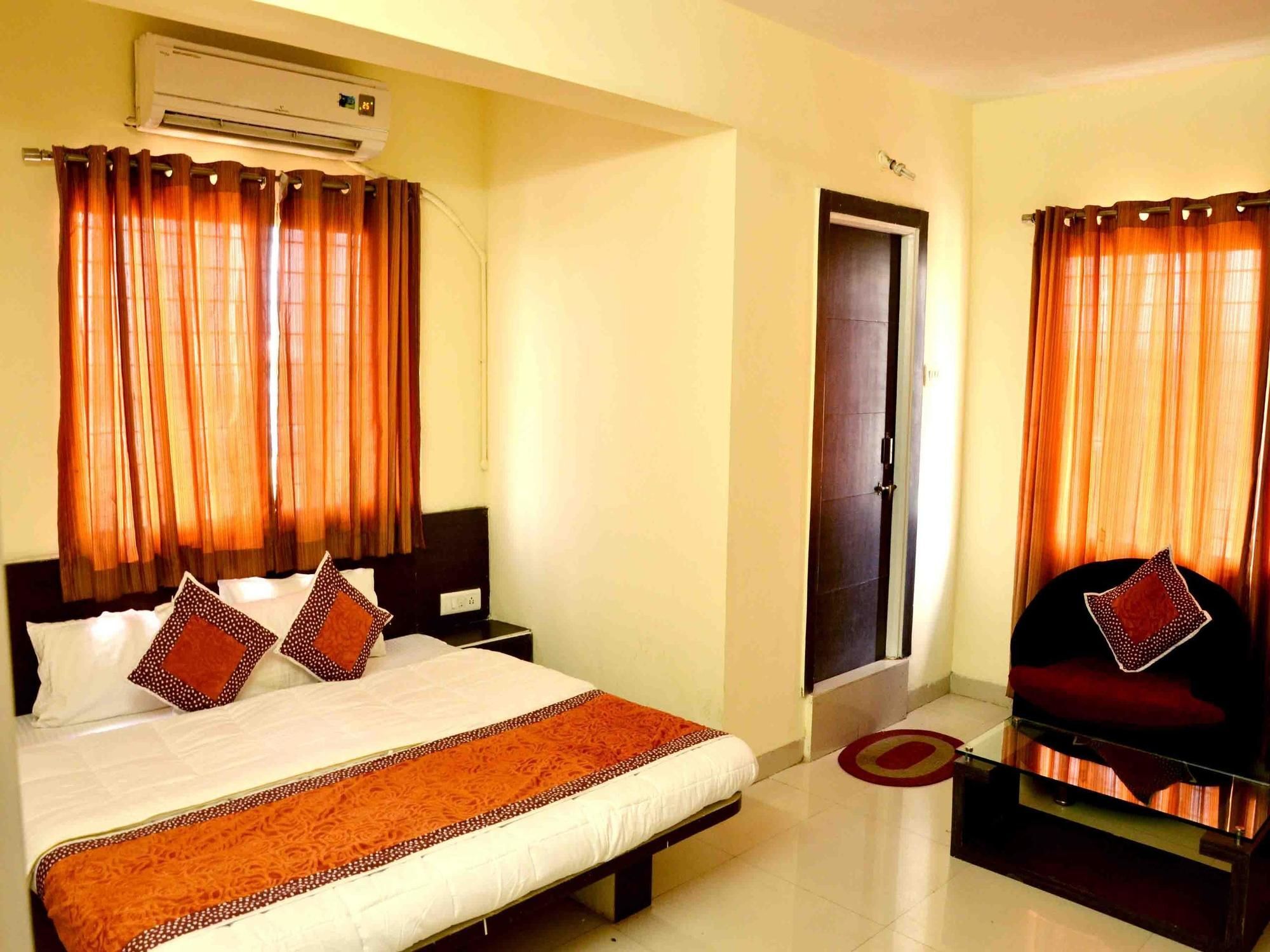 Hotel Vijay Nagar インドール エクステリア 写真