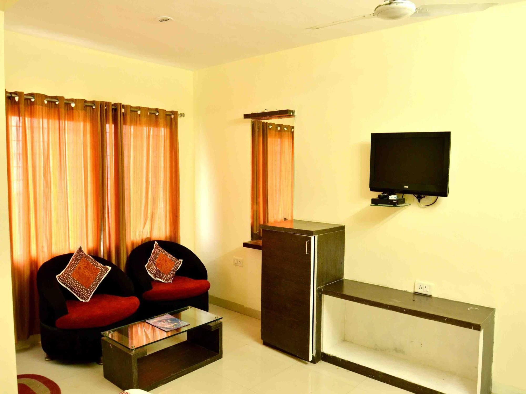Hotel Vijay Nagar インドール エクステリア 写真